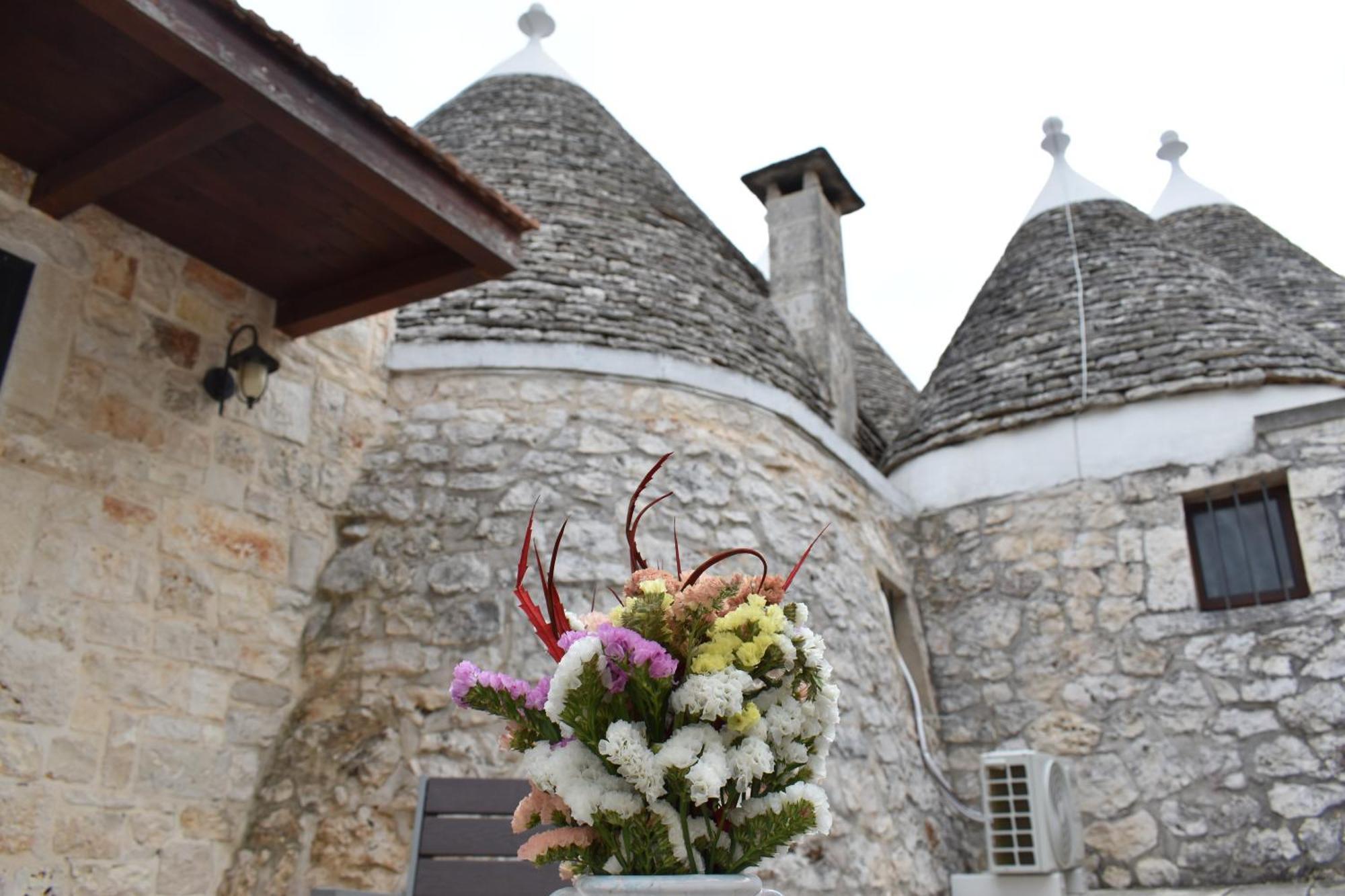 Trulli Allegretti โนซิ ภายนอก รูปภาพ